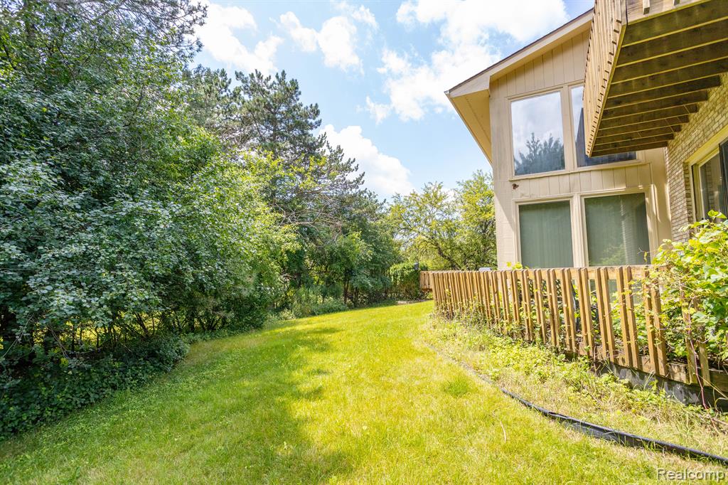 4421 PINEHURST Drive, West Bloomfield, MI — Photo 58