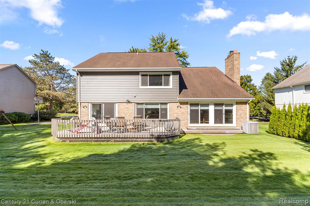 5084 Champlain Circle, West Bloomfield, MI 48323 — Photo 46