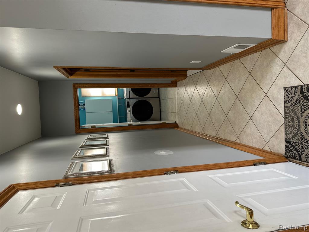 15347 Drysdale Street, Southgate, MI 48195 — Photo 16