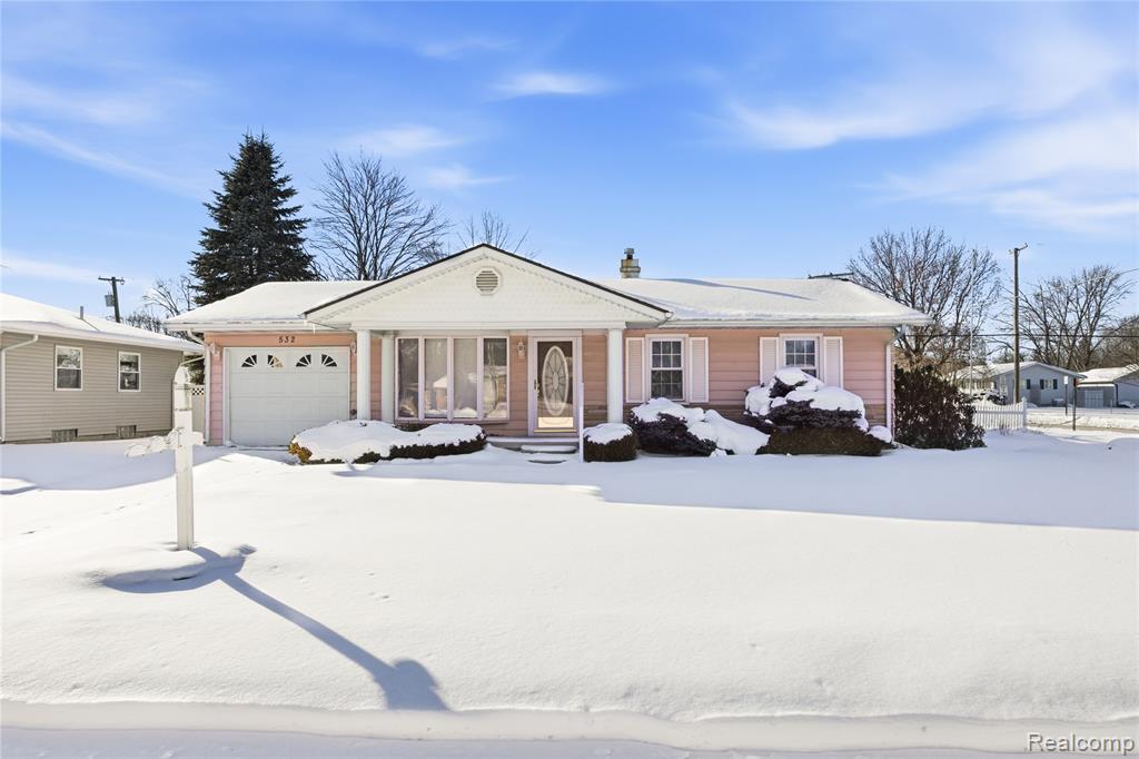532 Michigan Avenue, Marysville, MI 48040 — front exterior
