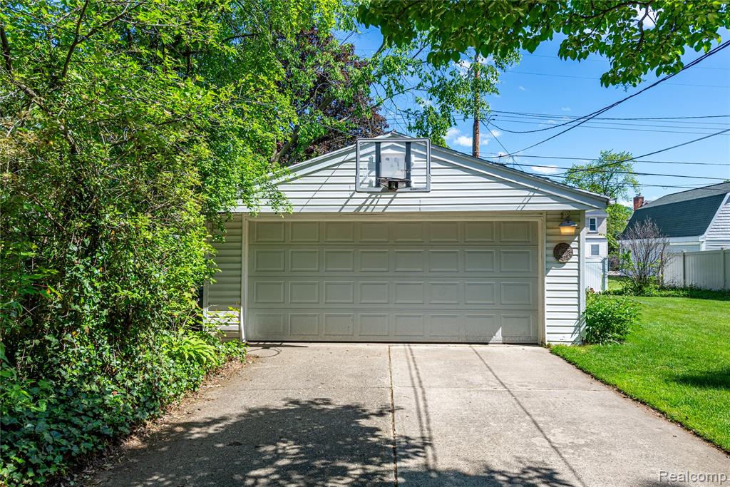 4220 Arlington Drive, Royal Oak, MI 48073 — Photo 35