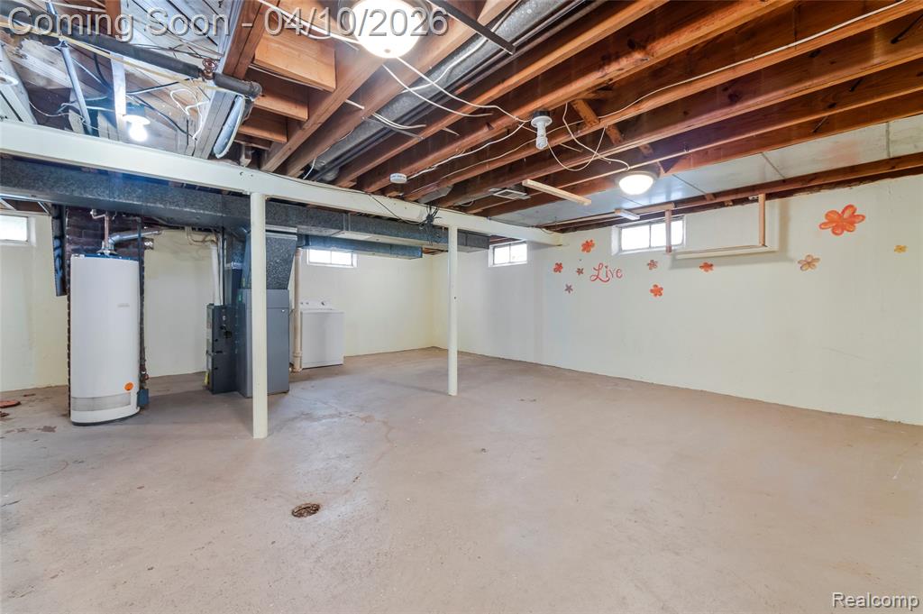 720 E Robert Avenue, Hazel Park, MI 48030 — Photo 27