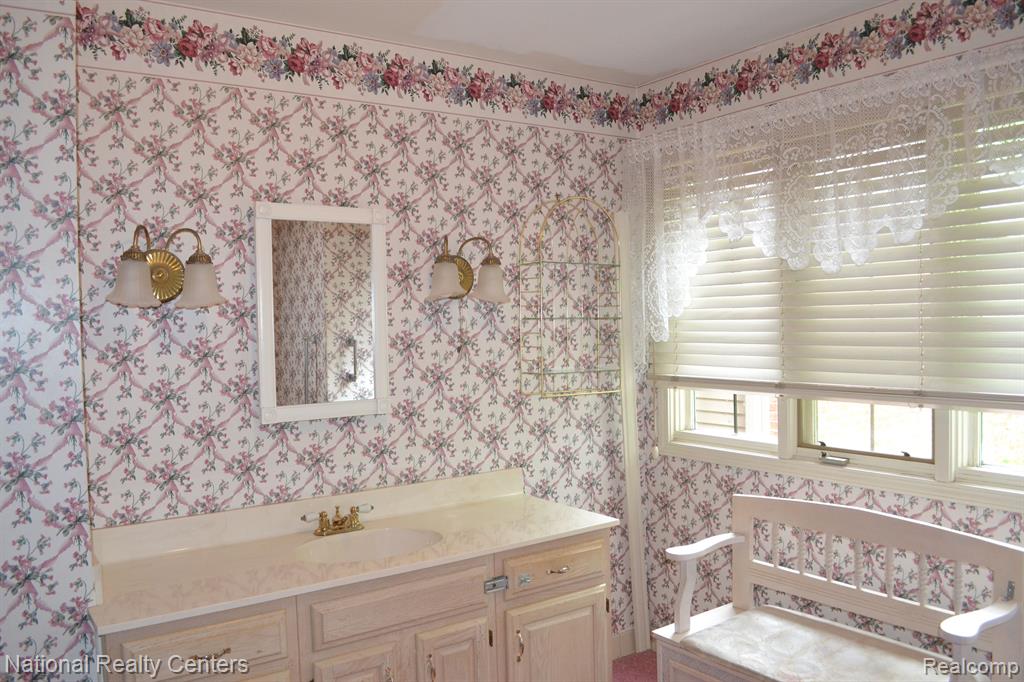 1052 PINEWOOD Court, Brighton, MI 48116 — Photo 13