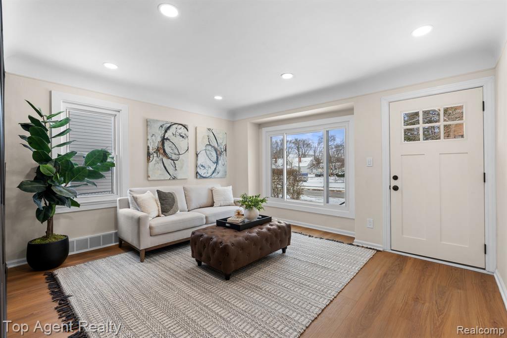 4048 Royal Avenue, Berkley, MI 48072 — Photo 11