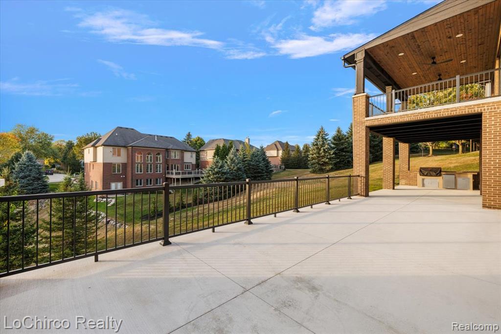 674 Springview Drive, Rochester, MI 48307 — Photo 86