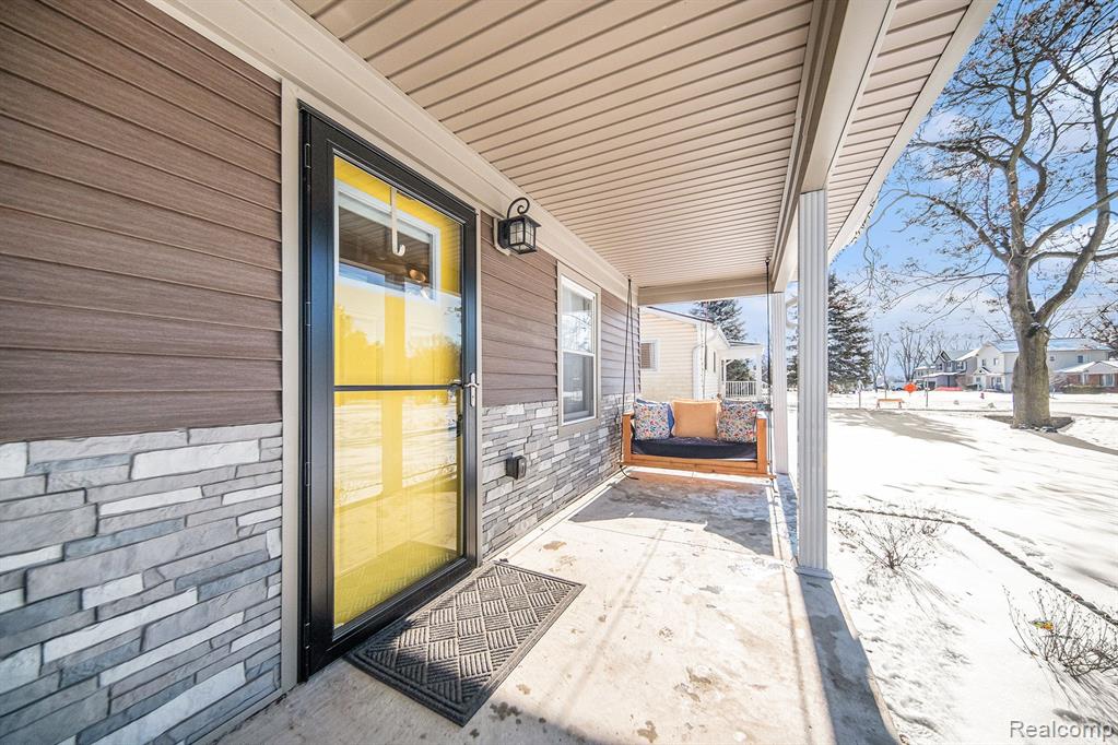 9024 OAKVIEW Street, Plymouth, MI 48170 — Photo 4