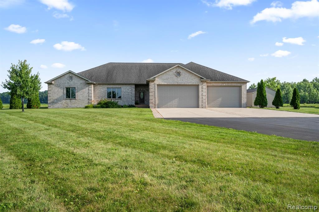6225 Grand Blanc Road, Swartz Creek, MI 48473 — Photo 4