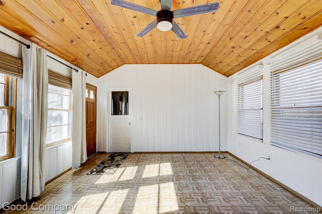 4725 Elmwood Street, Royal Oak, MI 48073 — Photo 17