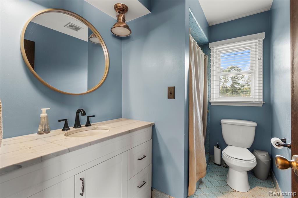 2666 E Oakwood Road, Addison, MI 48370 — Photo 26