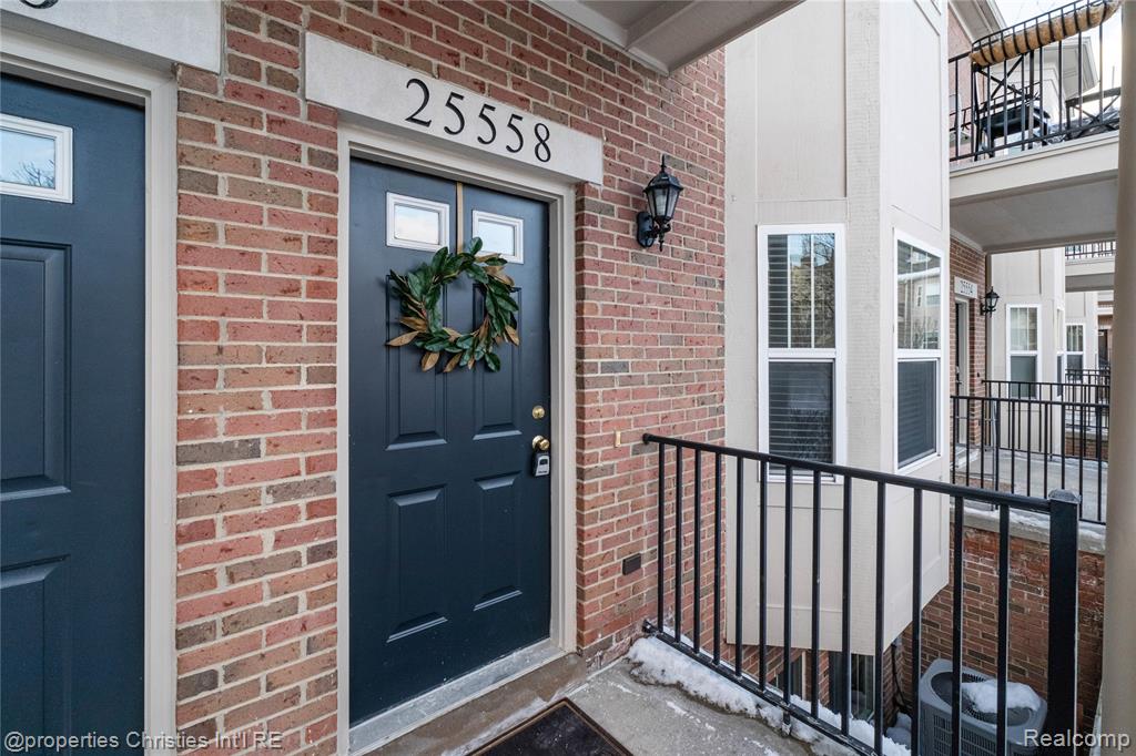 25558 Portico Lane, Novi, MI — Photo 3
