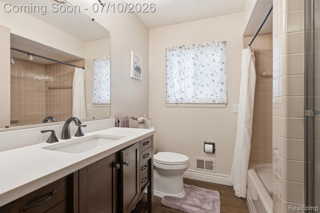 1501 River Road, 301, St. Clair, MI 48079 — Photo 22