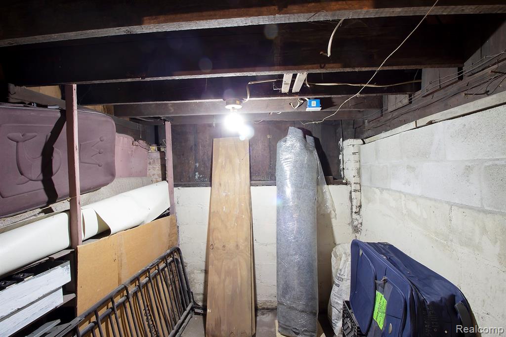 3273 Yemans Street, Hamtramck, MI 48212 — Photo 38