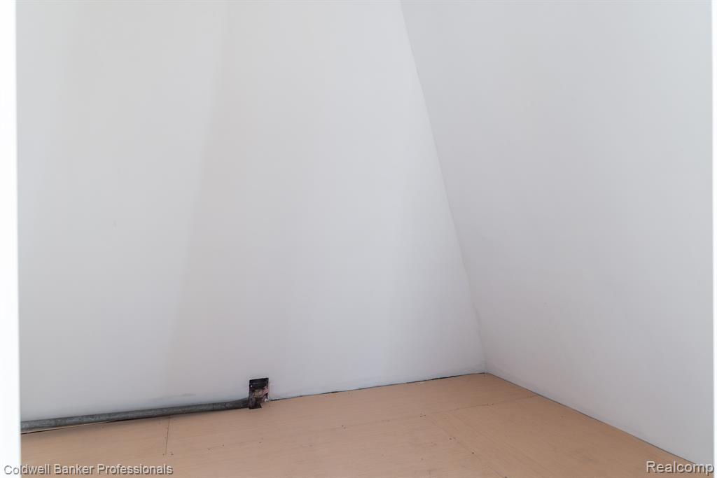 42 Cranford Lane, Grosse Pointe, MI 48230 — Photo 28
