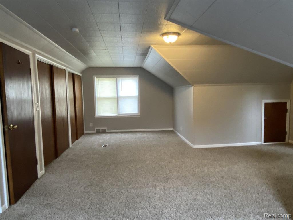 8741 CADILLAC Avenue, Warren, MI 48089 — Photo 6