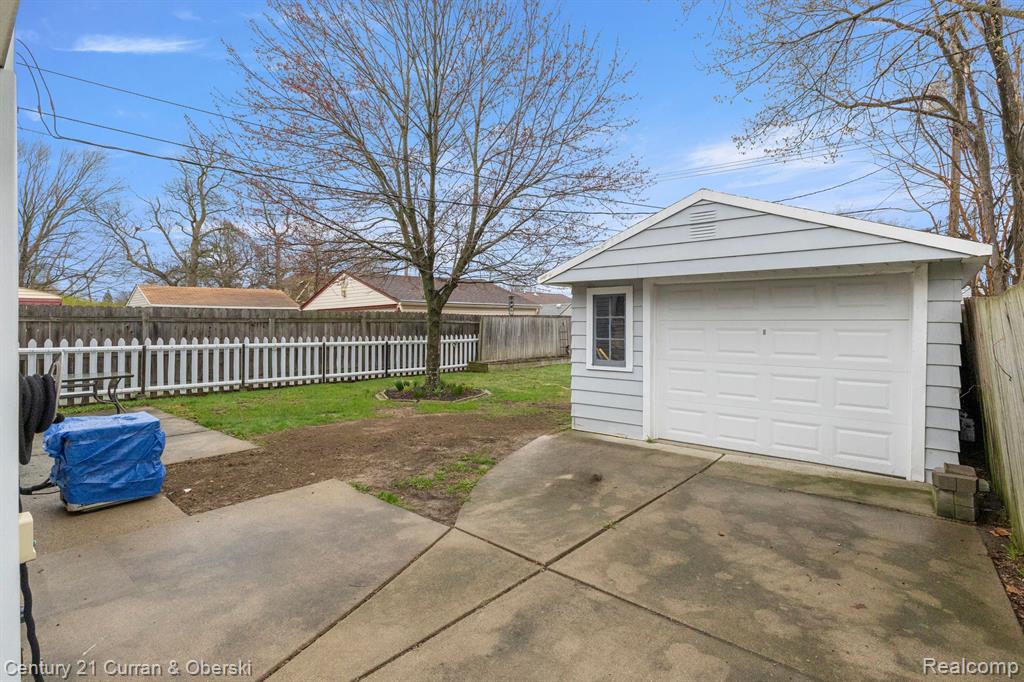 7855 WILLIAM Street, Taylor, MI 48180 — Photo 16