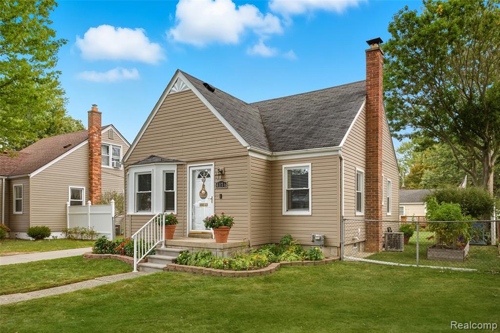4176 Cummings Avenue, Berkley, MI 48072 — front exterior