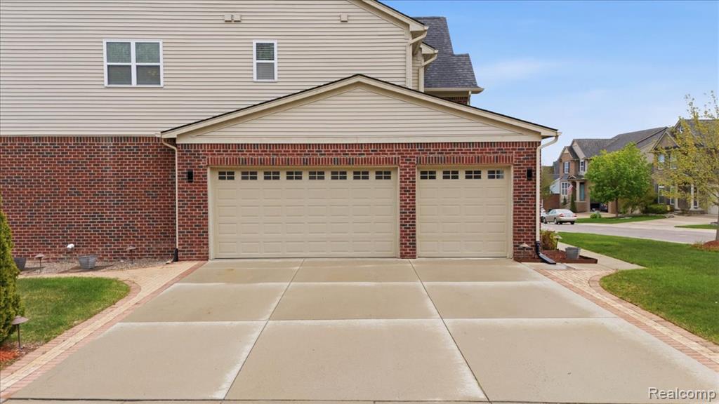 1114 Wales Drive, Lake Orion, MI — Photo 38