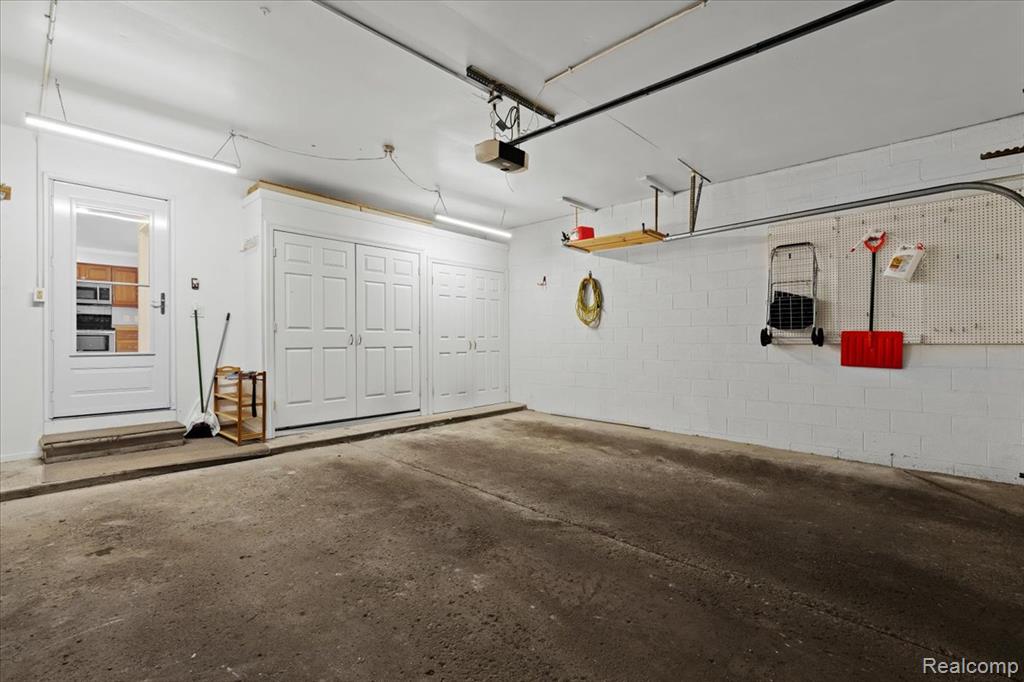 1737 S Hill Blvd Boulevard E, Bloomfield Hills, MI 48304 — Photo 32
