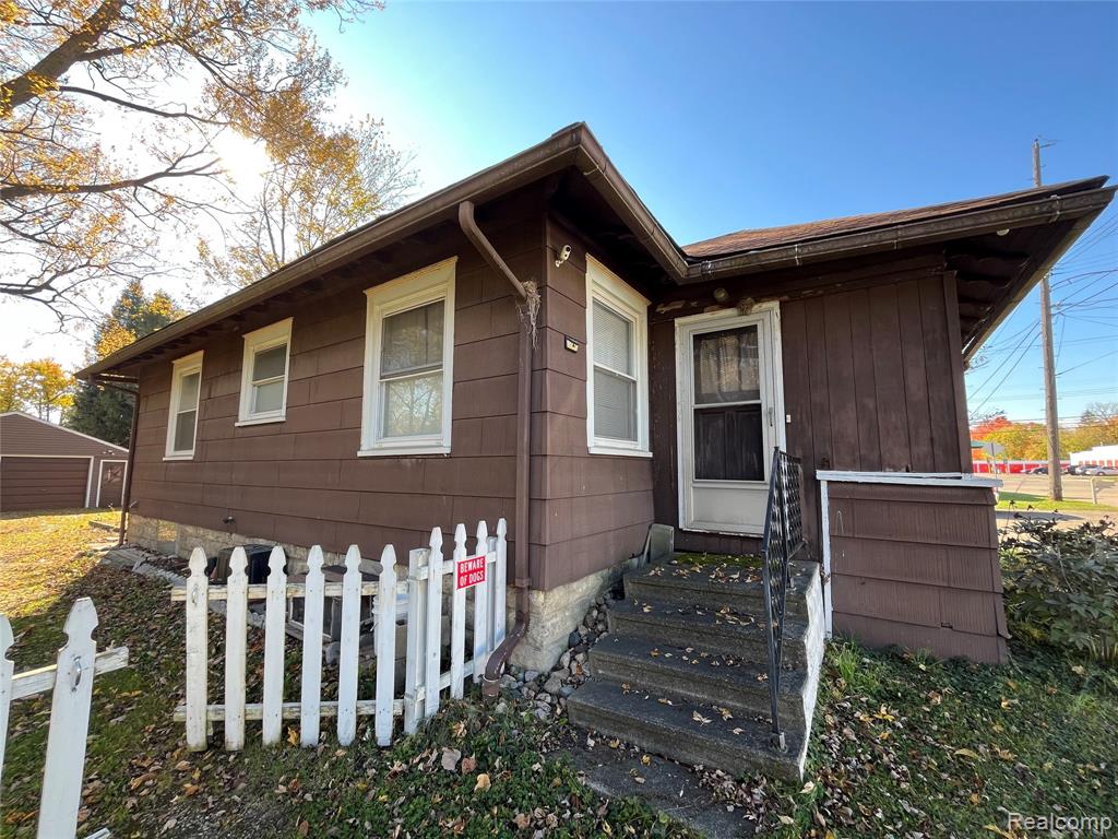 712 Sanford Street, Lansing, MI 48906 — Photo 16