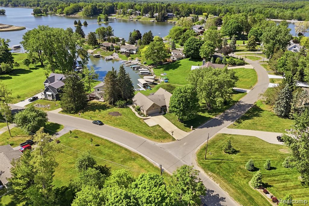 7477 Ore Knob Drive, Fenton, MI 48430 — Photo 70