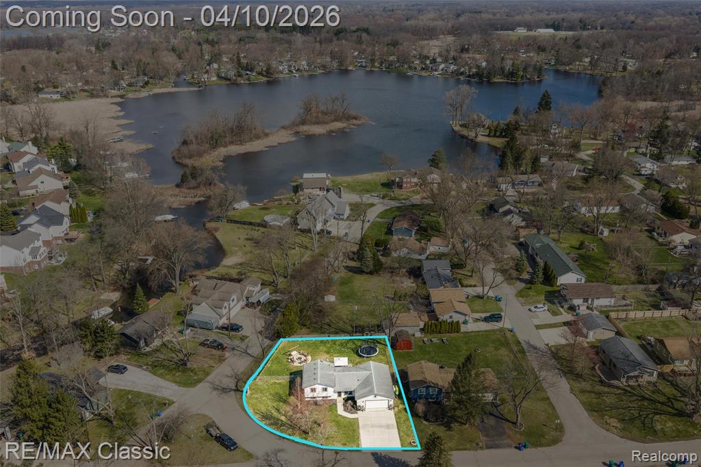 484 W Beechdale Street, Commerce Twp, MI 48382 — Photo 37