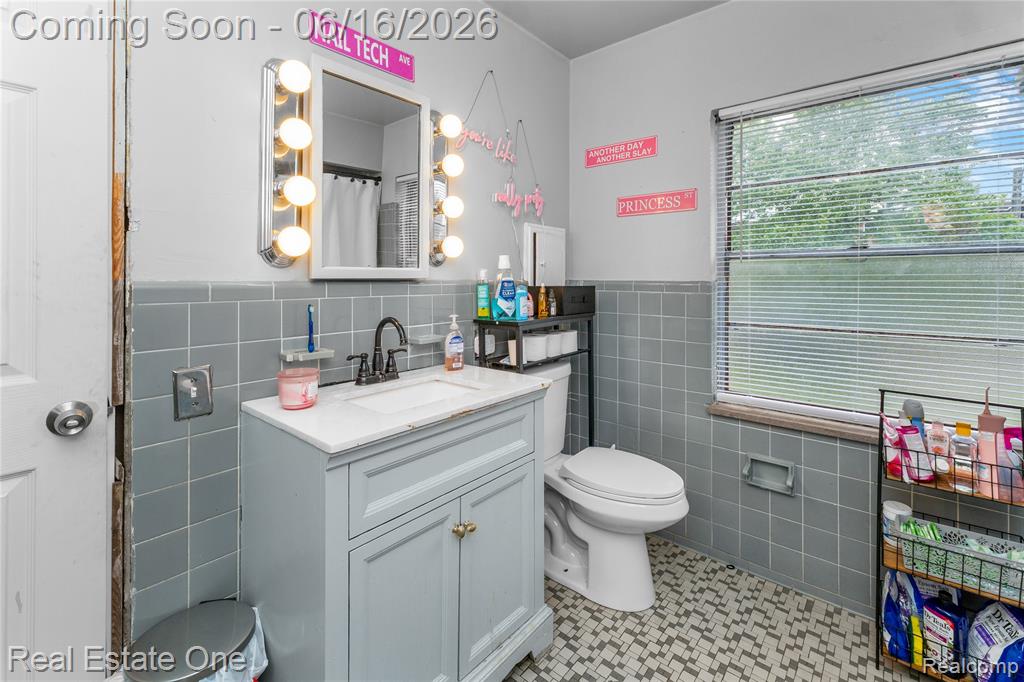 5200 Chalmers Street, Detroit, MI 48213 — Photo 14
