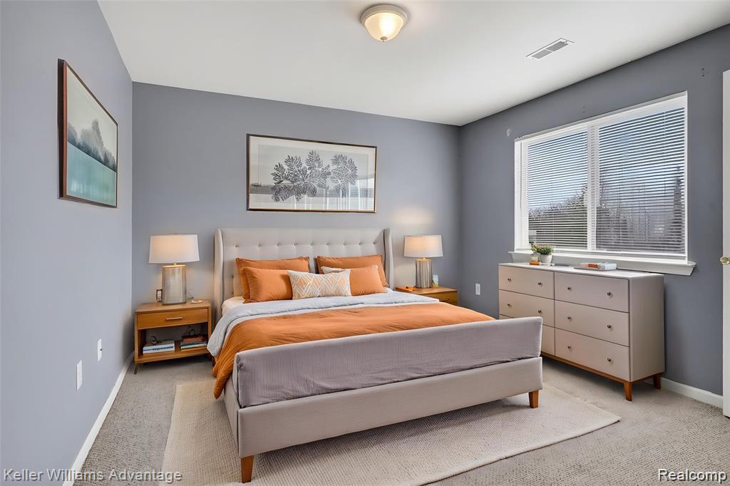863 Amanda Lane, Pontiac, MI 48340 — Photo 12