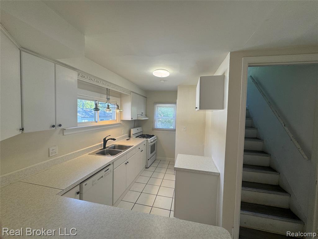 465 S Marshall Street, Pontiac, MI 48342 — Photo 9