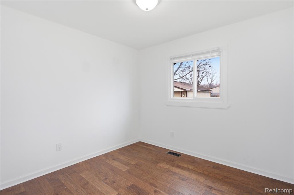 9191 Redbud Avenue, Plymouth, MI 48170 — Photo 24