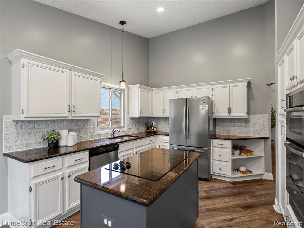 45019 MIDDLEBURY Court, Canton, MI 48188 — Photo 10