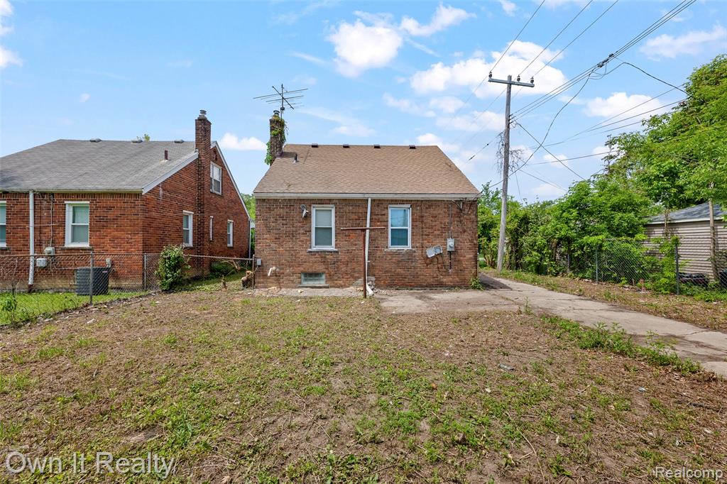 7816 Fielding Street, Detroit, MI 48228 — Photo 23