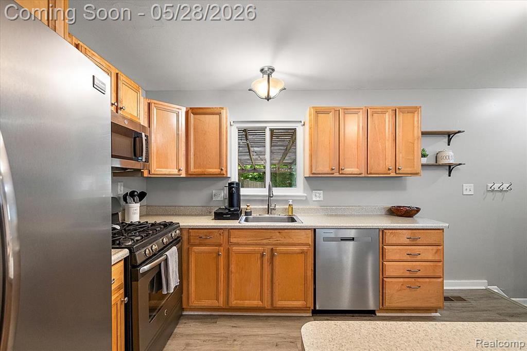 23015 Tuck Road, Farmington, MI 48336 — Photo 10