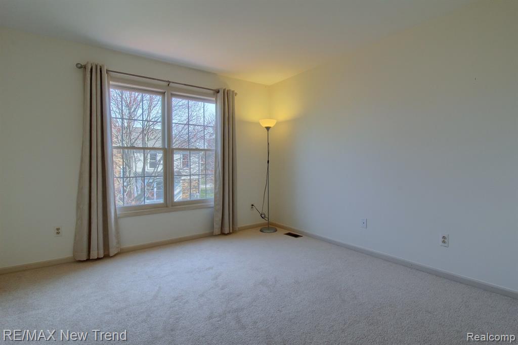 45331 COURTVIEW Trail, Novi, MI — Photo 22