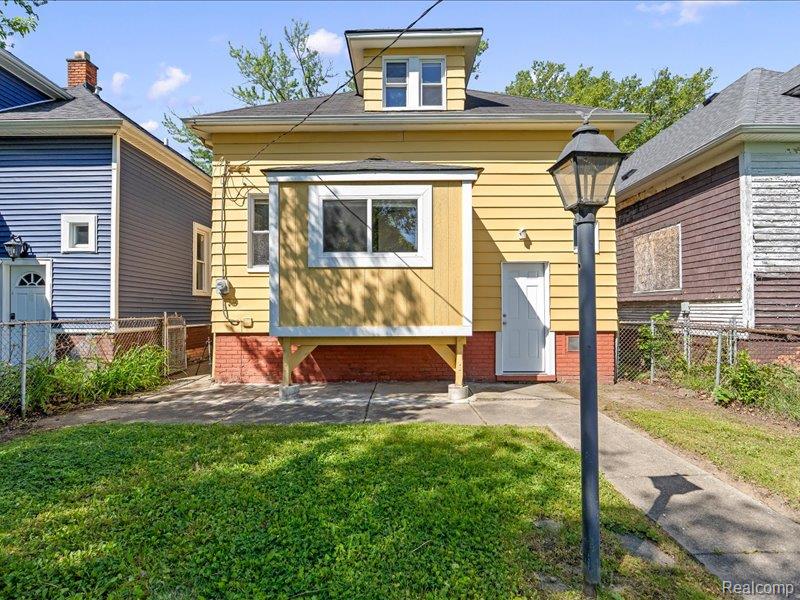 4498 Fischer Street, Detroit, MI 48214 — Photo 33