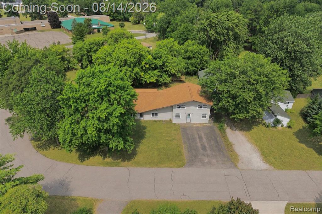 900 Tyler Road, Lennon Vlg, MI 48449