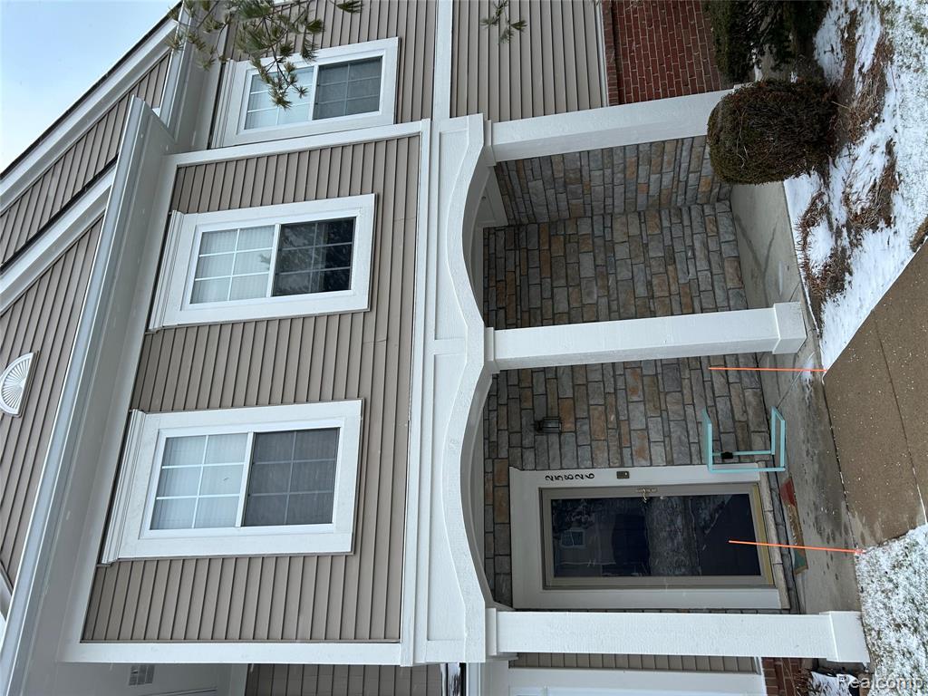 25826 Maritime Circle N, 60, Harrison Township, MI — Photo 3