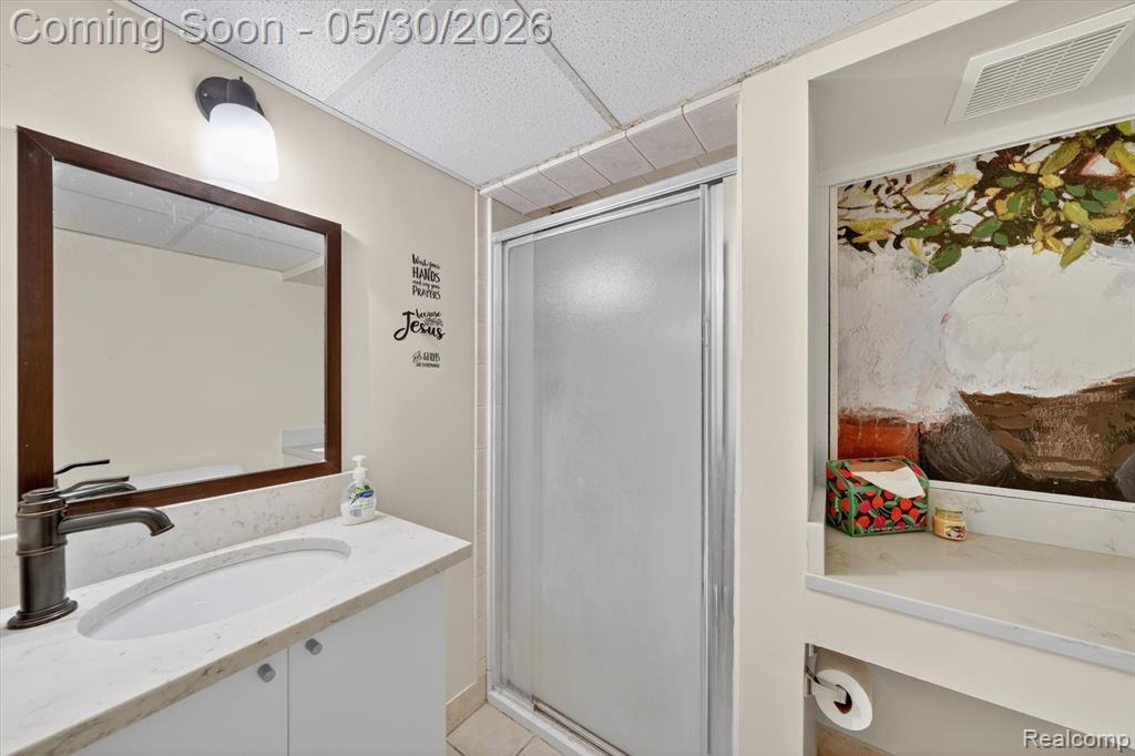 4059 Gatesford Circle Drive, Troy, MI 48085 — Photo 23