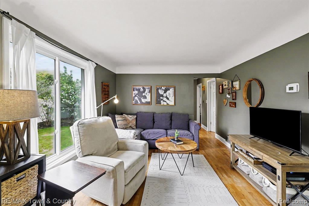207 Labian Drive, Flushing, MI 48433 — Photo 5