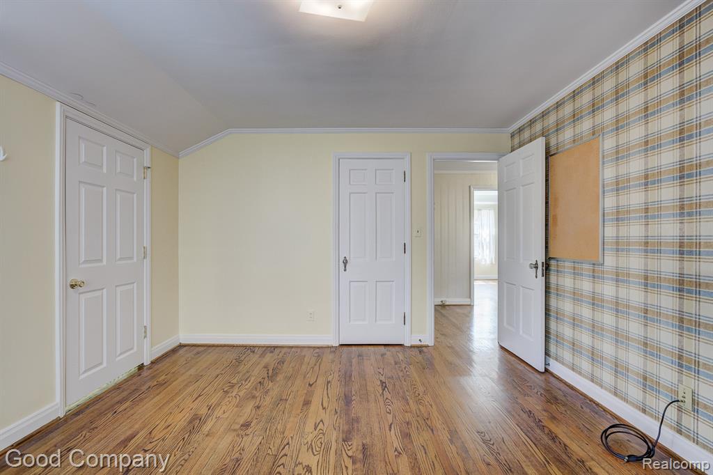 20 OXFORD Boulevard, Pleasant Ridge, MI — Photo 41