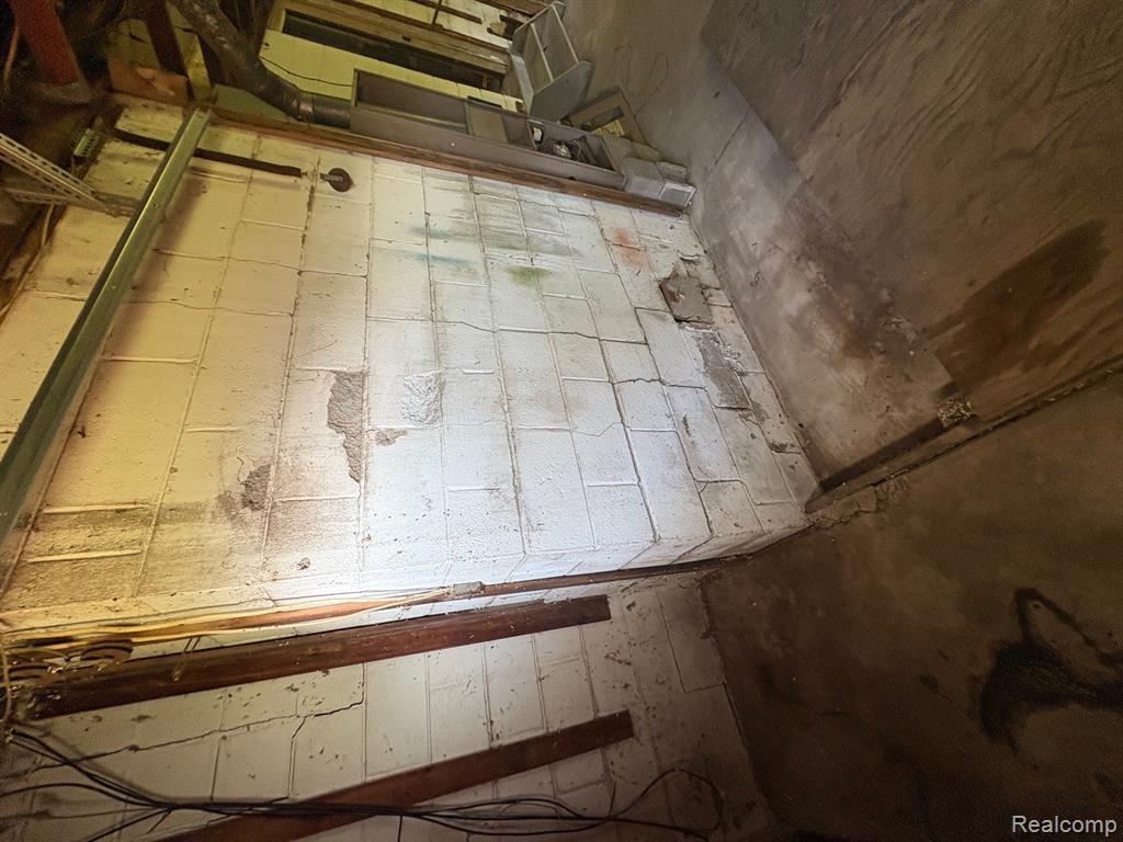 222 Newport Street, MI 48028 — Photo 15