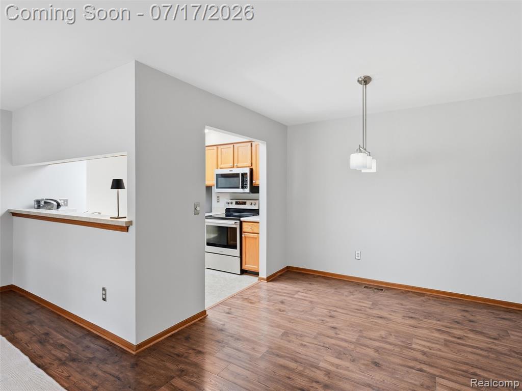 49139 Conway Court, 25, Utica, MI 48315 — Photo 13