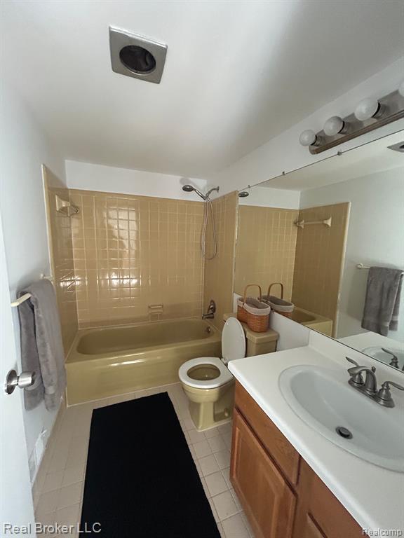 236 AQUEDUCT Drive, 81, Walled Lake, MI 48390 — Photo 19