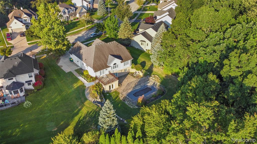1075 Long Leaf Court, Brighton, MI 48116 — Photo 55