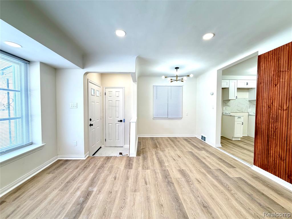 9550 Heyden Street, Detroit, MI 48228 — Photo 11