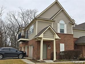 27629 Hidden Oaks Drive, Trenton, MI 48183