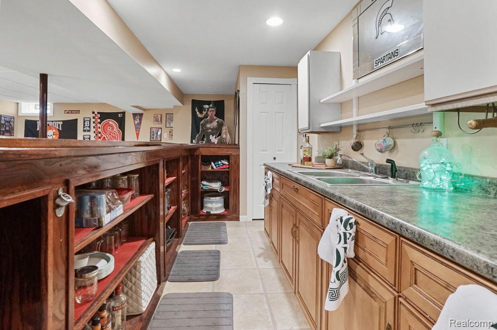 9450 SANDLEWOOD Court, Whitmore Lake, MI 48189 — Photo 45