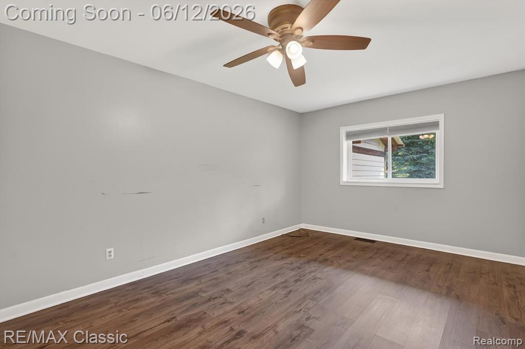 2939 Shirley Street, Milford, MI 48380 — Photo 20