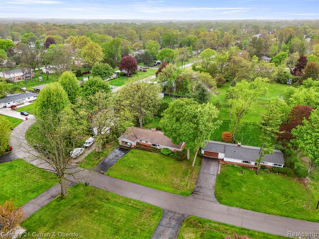 7271 COTTONWOOD KNOLL, West Bloomfield, MI — Photo 2