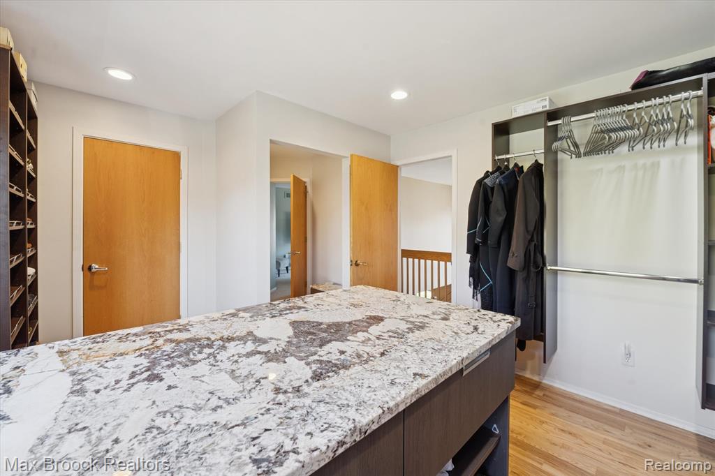 25797 Arcadia Drive, Novi, MI — Photo 27