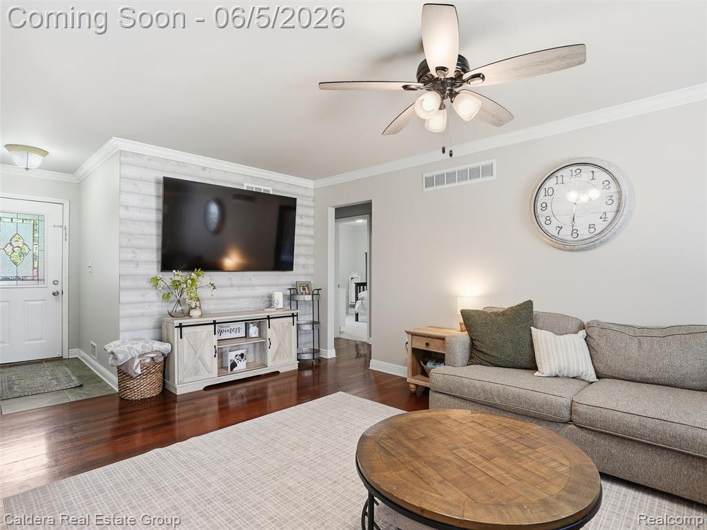 46270 Hollowoode Lane, Macomb, MI 48044 — Photo 16